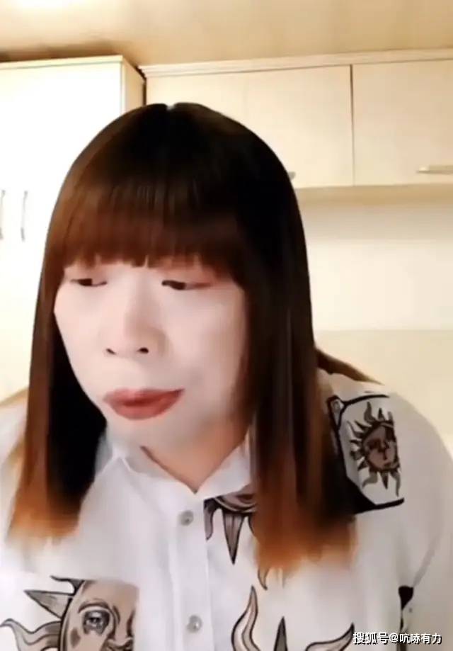 南京红老头事件后续:警方通报,大量照片曝光,订婚女孩崩溃回应