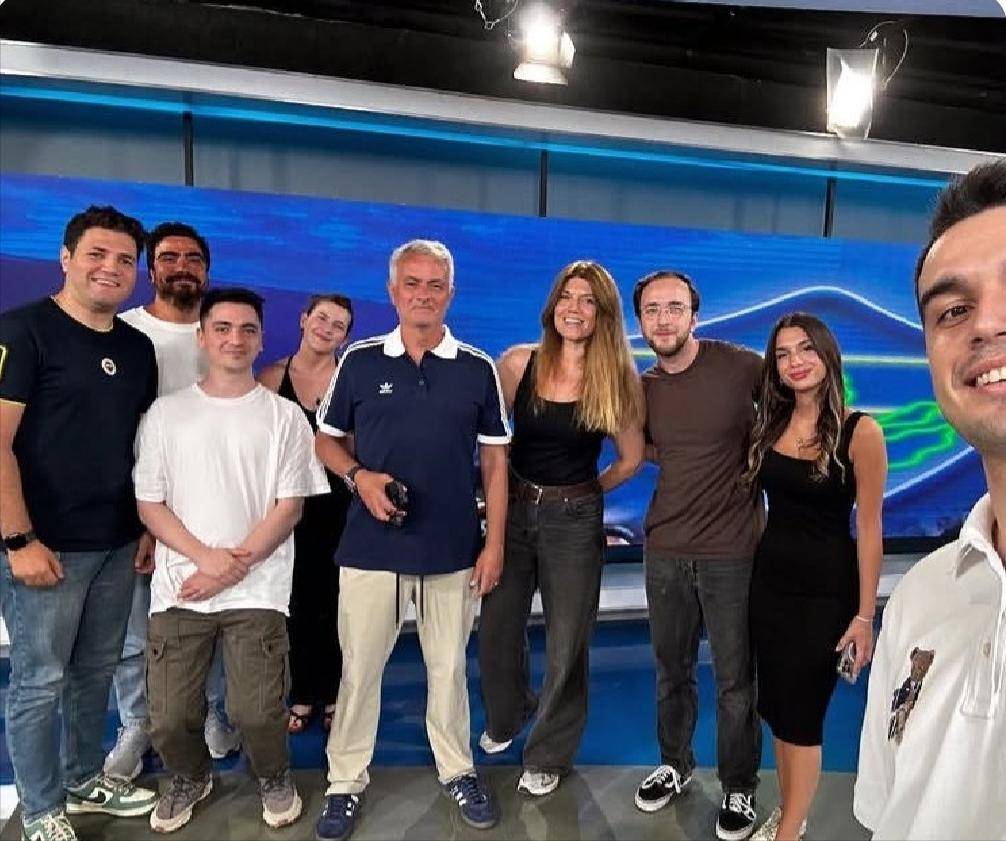 免费电视剧2025 ad91c00446e34216b99b42c5d73cb2c0.jpeg