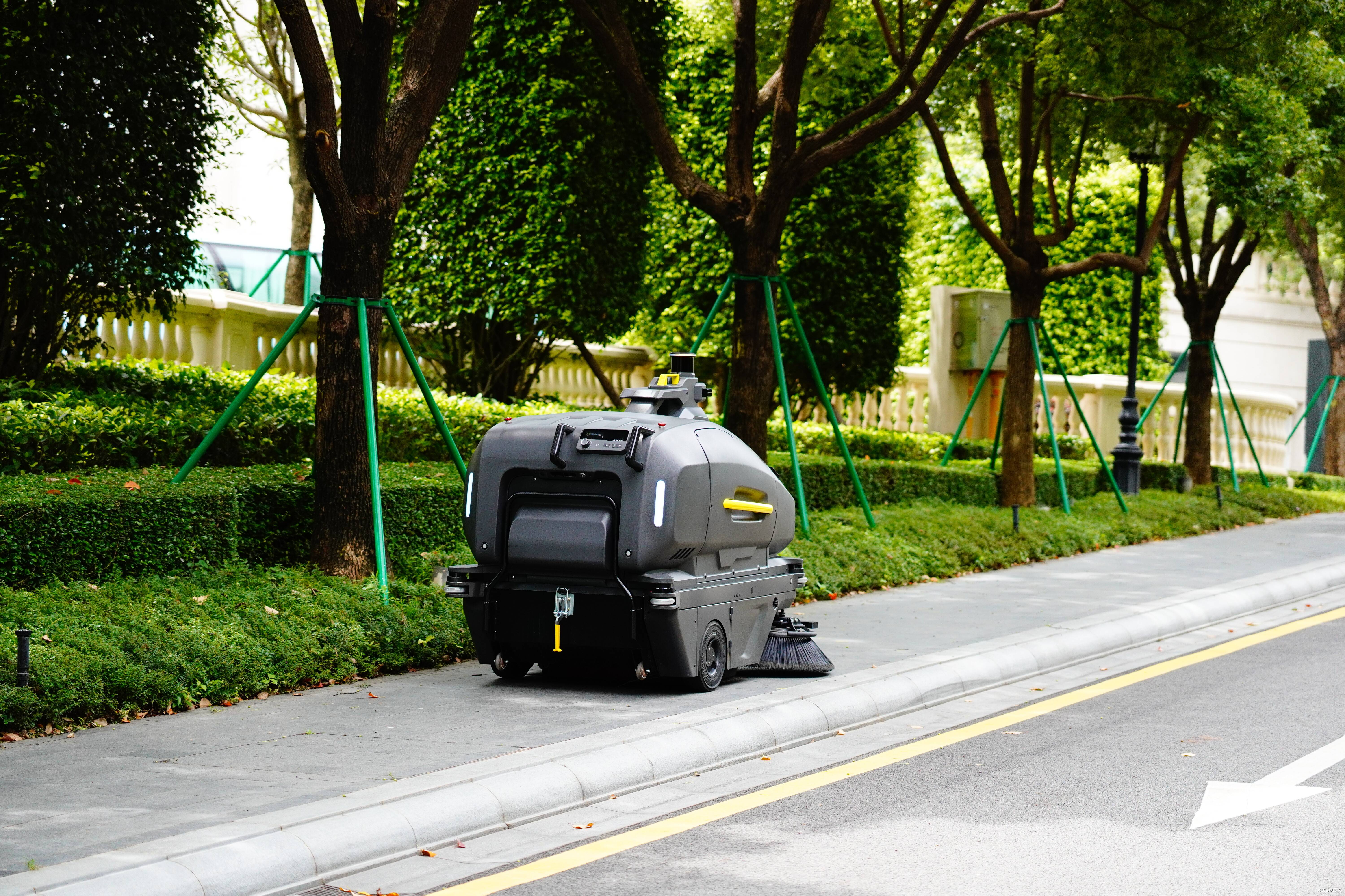 从机械重复到智慧判断:清洁机器人的进化