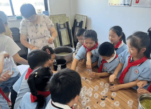 红领巾绘绿卷——益农镇少先队员暑期垃圾分类实践纪实(图3)