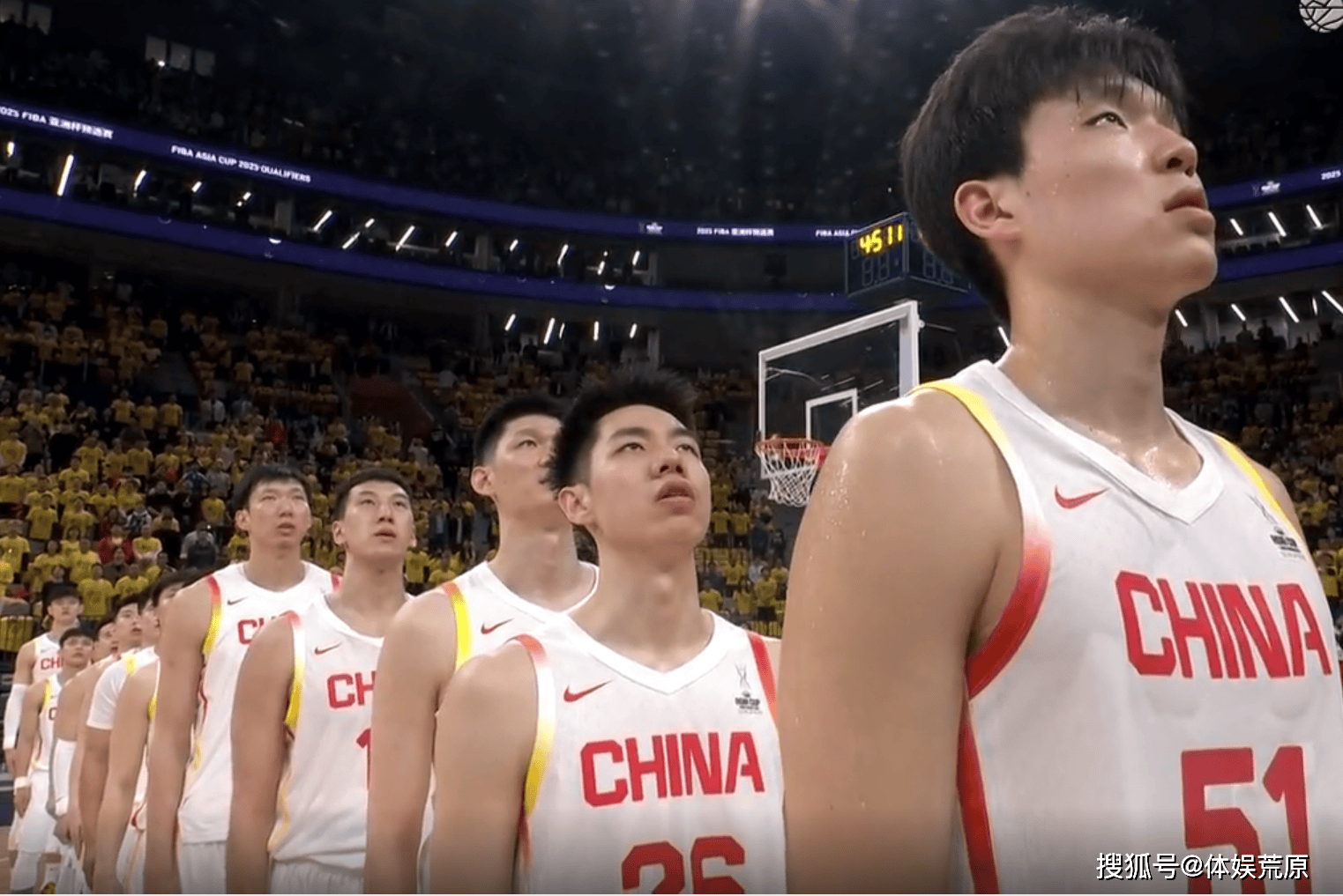 中国男篮：赵睿4失误5中1，正负值最低，对手30分三分5中5