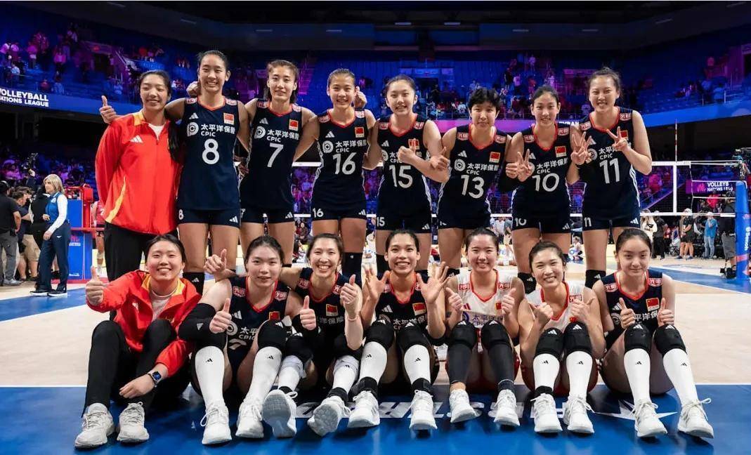 中国女排惊天逆转美国，挺进世界女排联赛总决赛