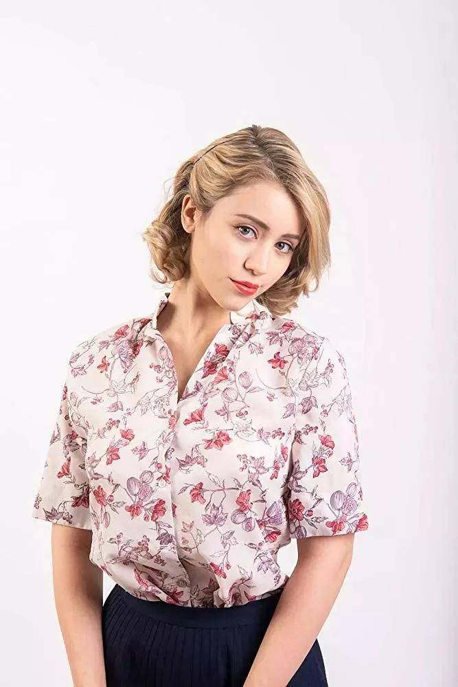 凯丽·考恩:颜值与气质的双重暴击