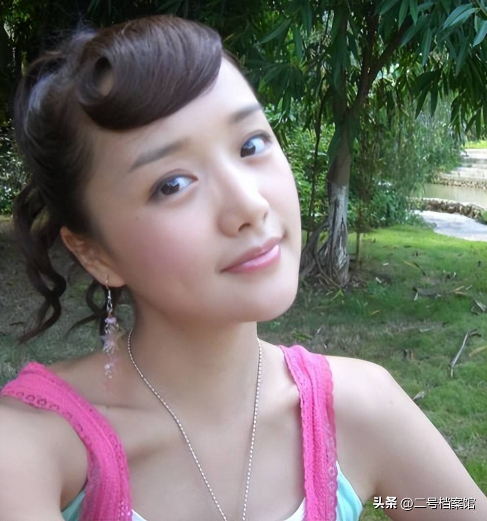 一个人物吃一辈子,这一次,再多的名利也救不了过河拆桥的廖景萱