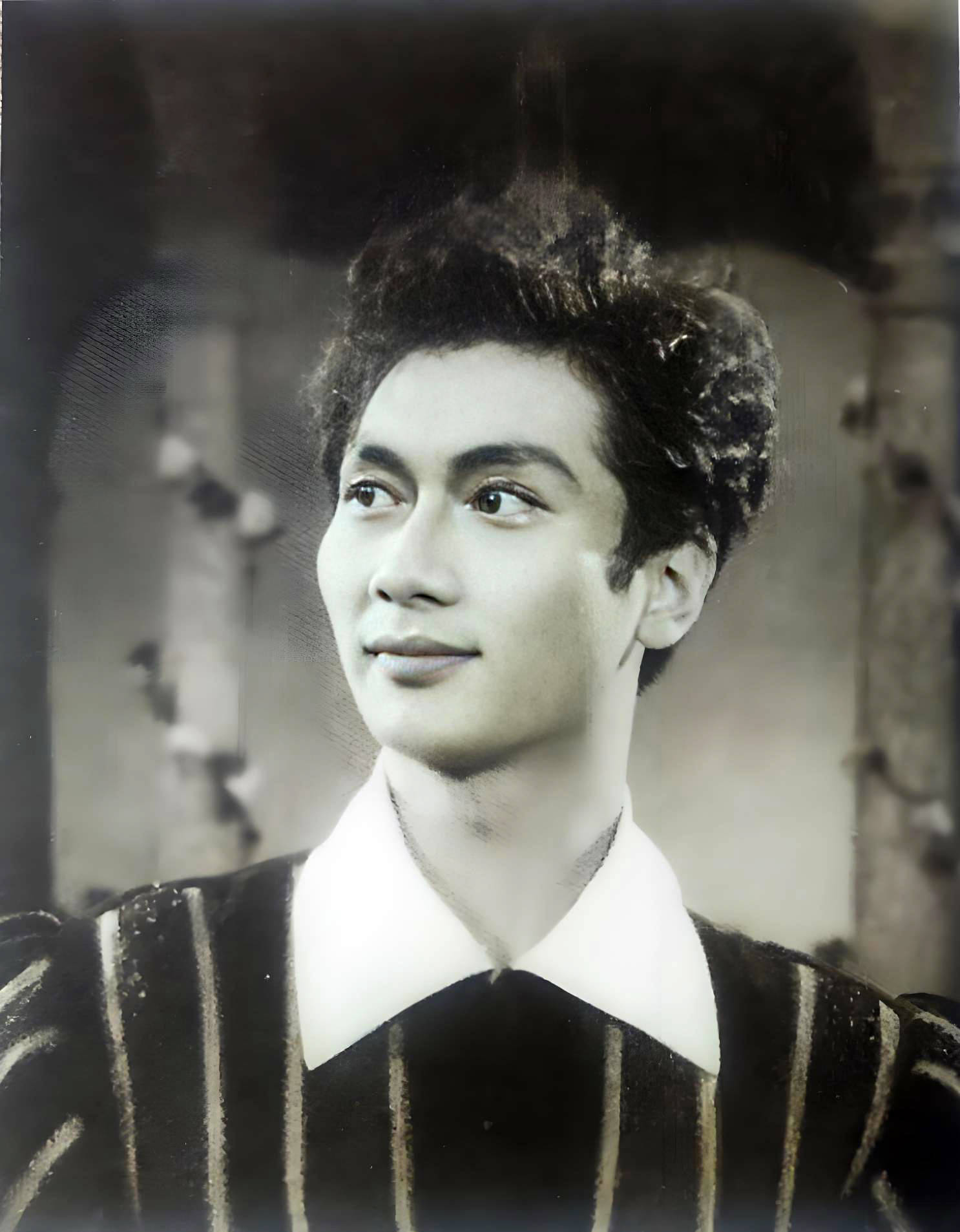 年过八旬仍健在的16位老演员,多半都九十岁以上