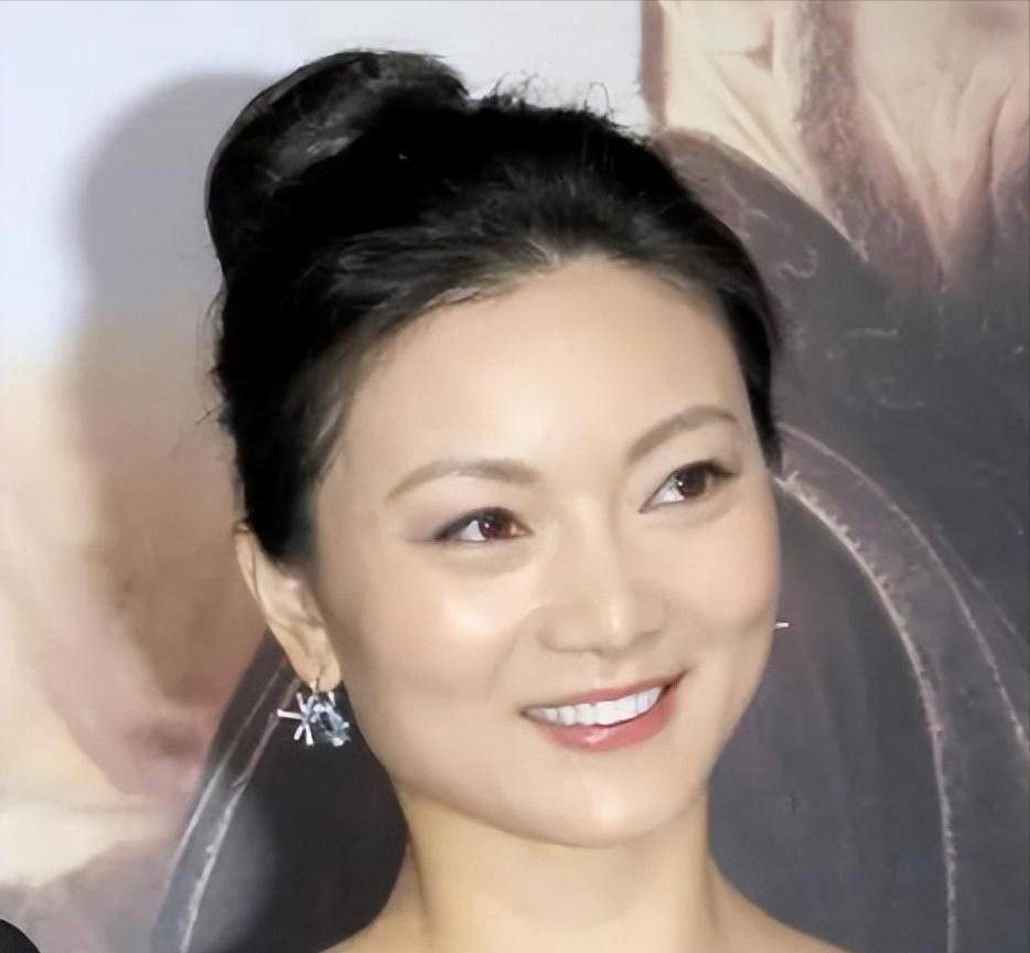 陈婷:我19岁就跟了张艺谋,5年生下3个孩子,巩俐凭什么跟我比?