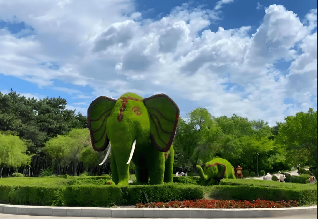 长春市动植物公园:启功题写园名,如今火爆出圈,这座