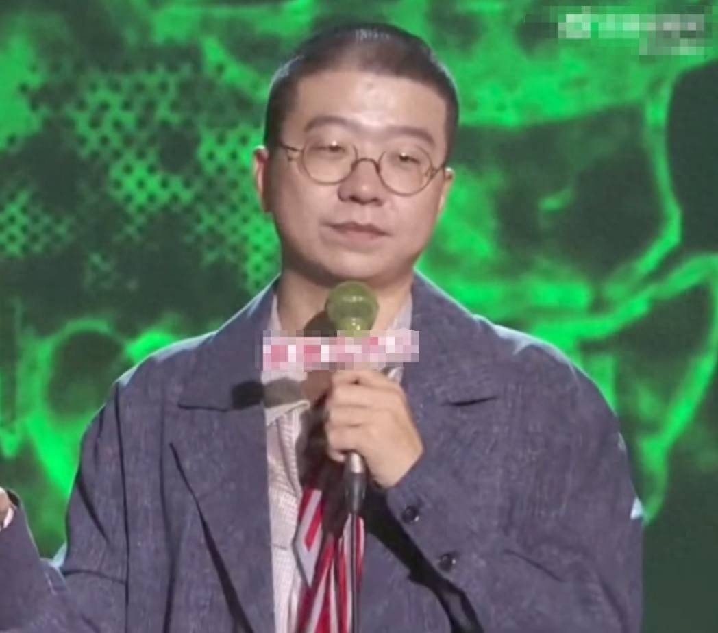 李诞昔日公开调侃柳岩言论惹争议!被骂到关闭评论区