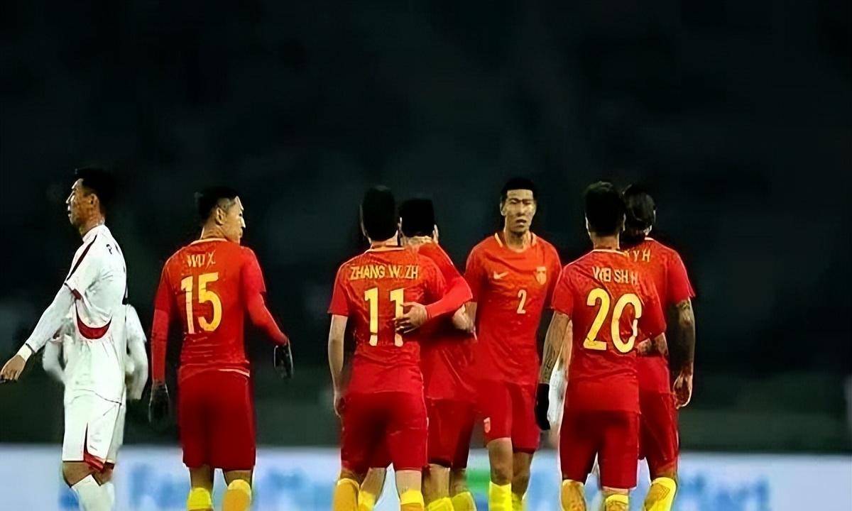 中国足球困境与改革之路：从体制僵化到青训振兴