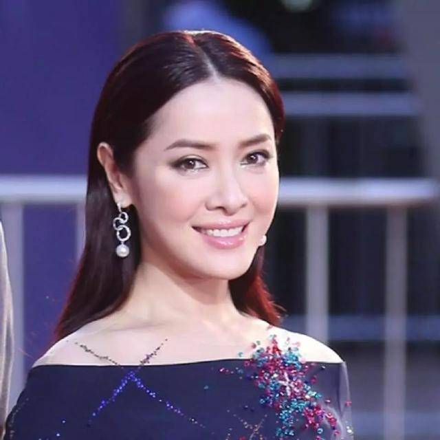 无法理解的5位女港星演的大美人,鞋拔子脸,厚嘴唇,颧骨凸出,令人难以