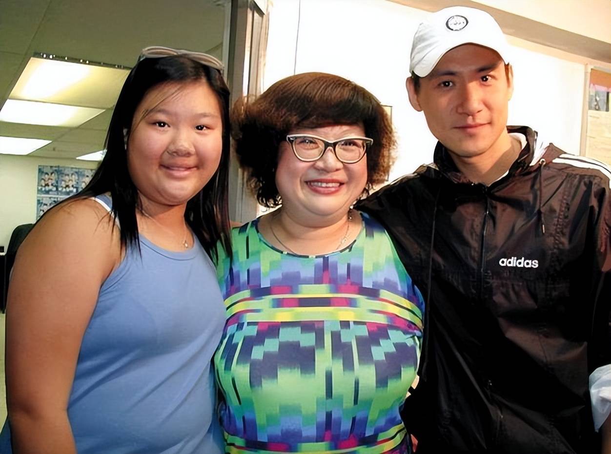 沈殿霞去世真相揭秘,家人拔喉脱离苦难,当时手脚器官腐烂