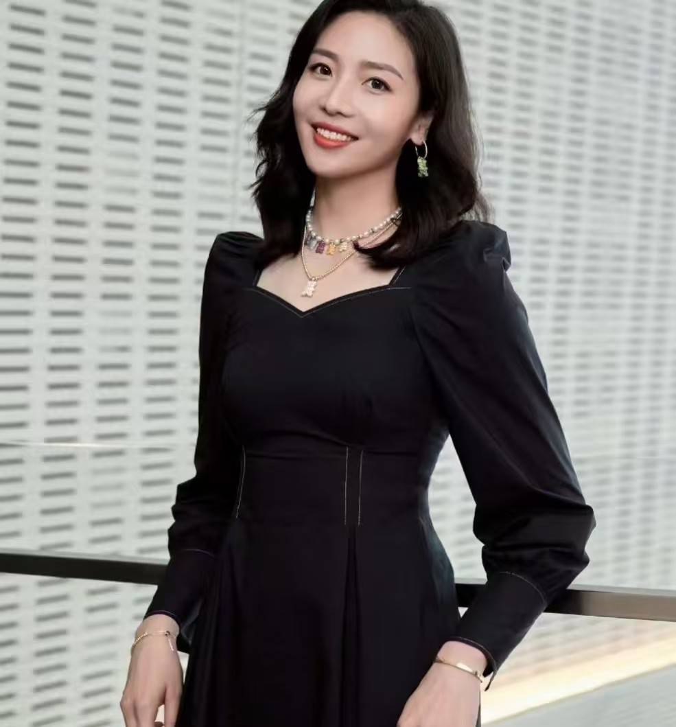 中国女排四代"第一美女":魏秋月的腰,张常宁的腿,惠若琪的臀
