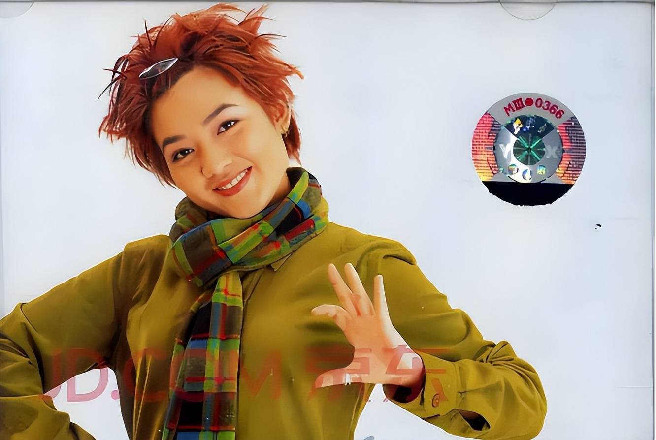 为男友摘子宫,剃寸头打舌环,从影后到魔女:48岁的她活成了这样