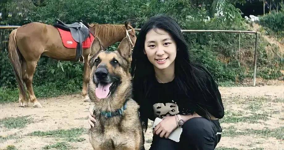 中国女子乒乓球运动员陈熠