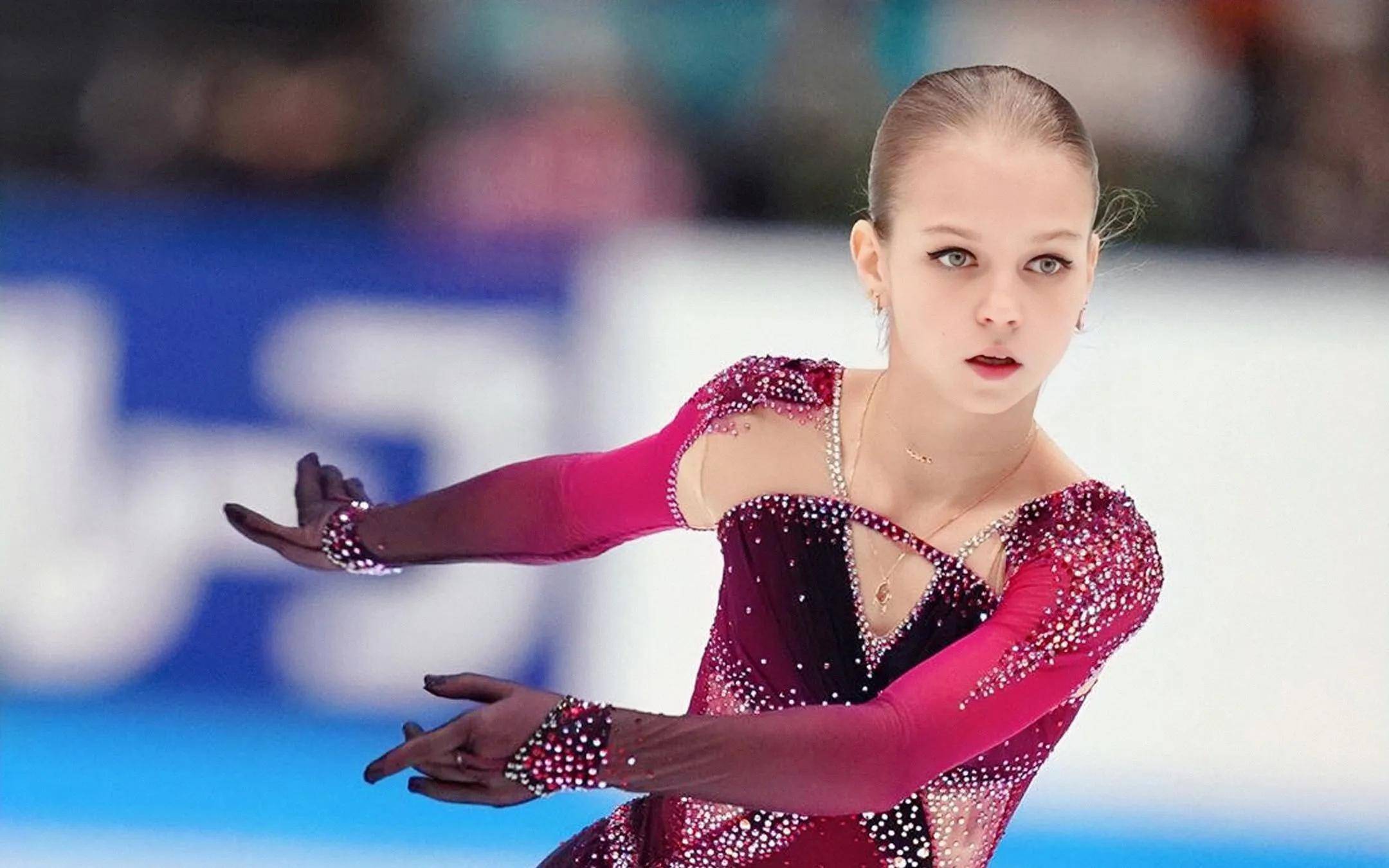 花滑女神特鲁索娃晒近照!身材发福双下巴明显,恋爱前后变化好大