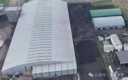 朔州应县曹家娘村两家煤场污染严重:附近农田已经被煤灰污染(图3)