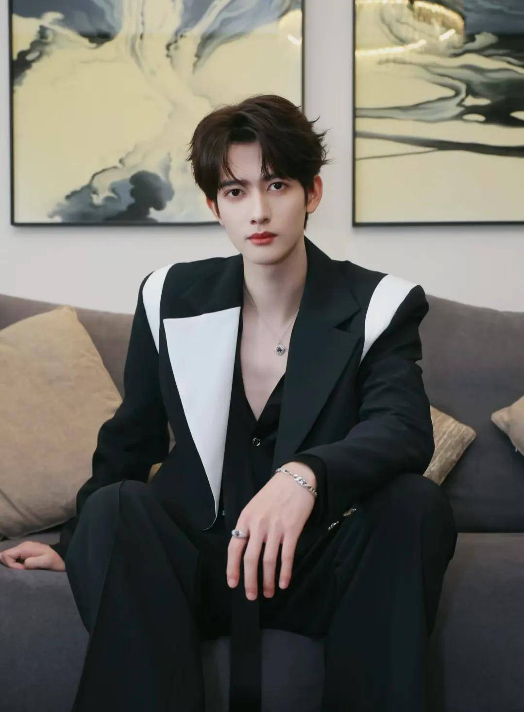 甘望星_余茵_徐艺真