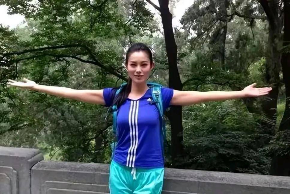 她因长得太高意外成就孙俪,当红屡传被"包养",再见面反差太大