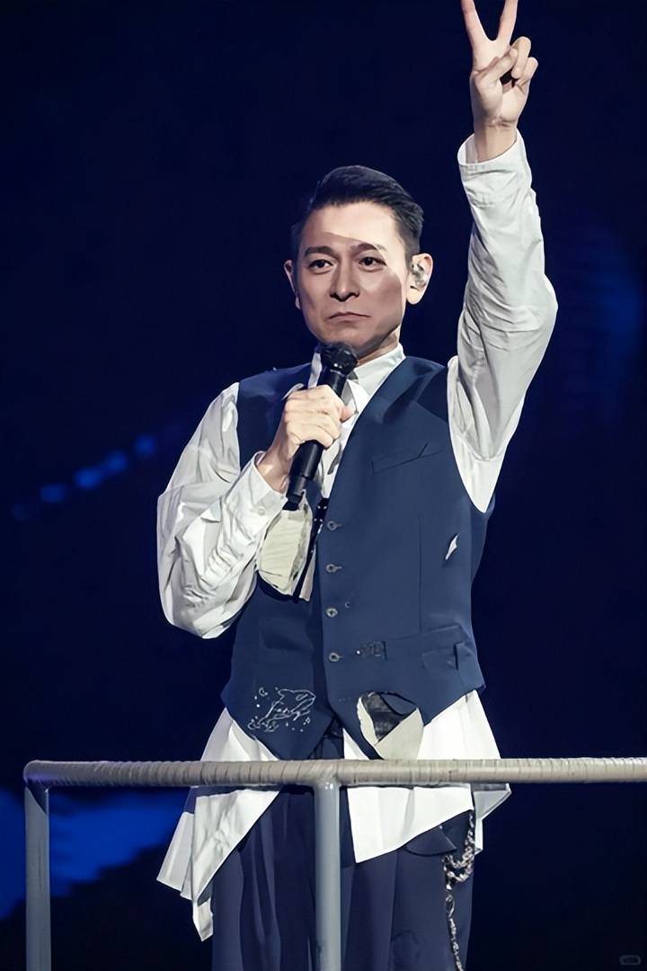 原创世上渣男千千万隐藏恋情多年的刘德华早已走上另一条道路