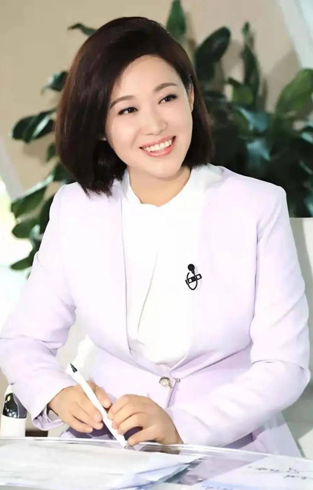 郑丽:这辈子最正确的决定,就是在37岁高龄为普通丈夫生孩子