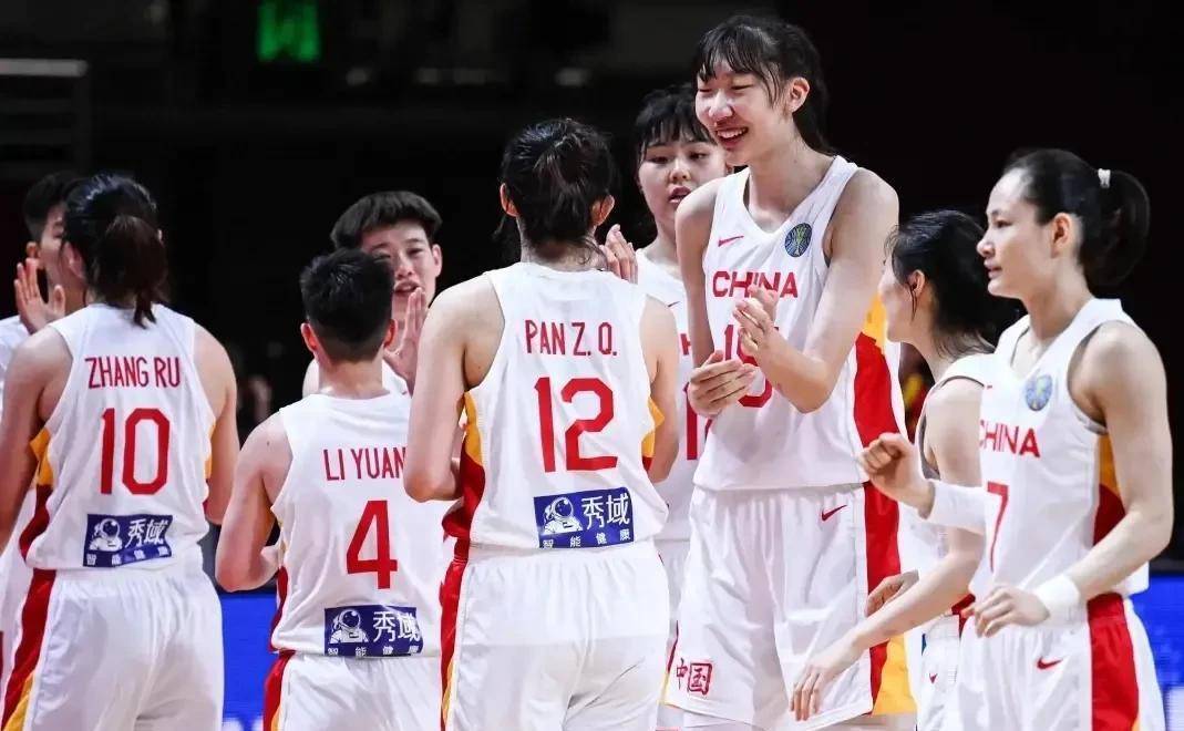 女篮训练开始！这6位几乎锁定2026世界杯，一人能顶替李缘
