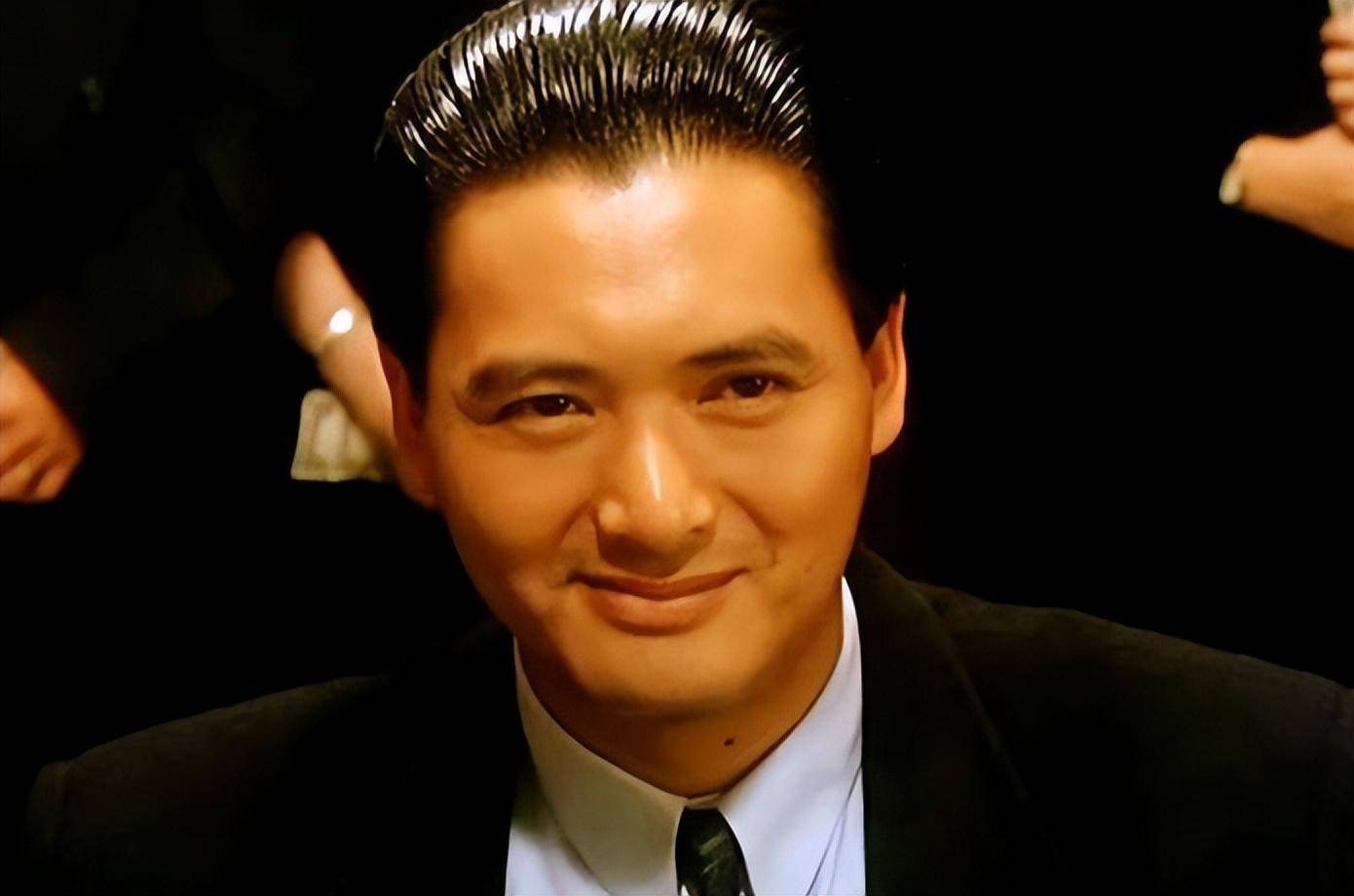 69岁"丁克"一辈子的周润发,现在生活幸福又美满