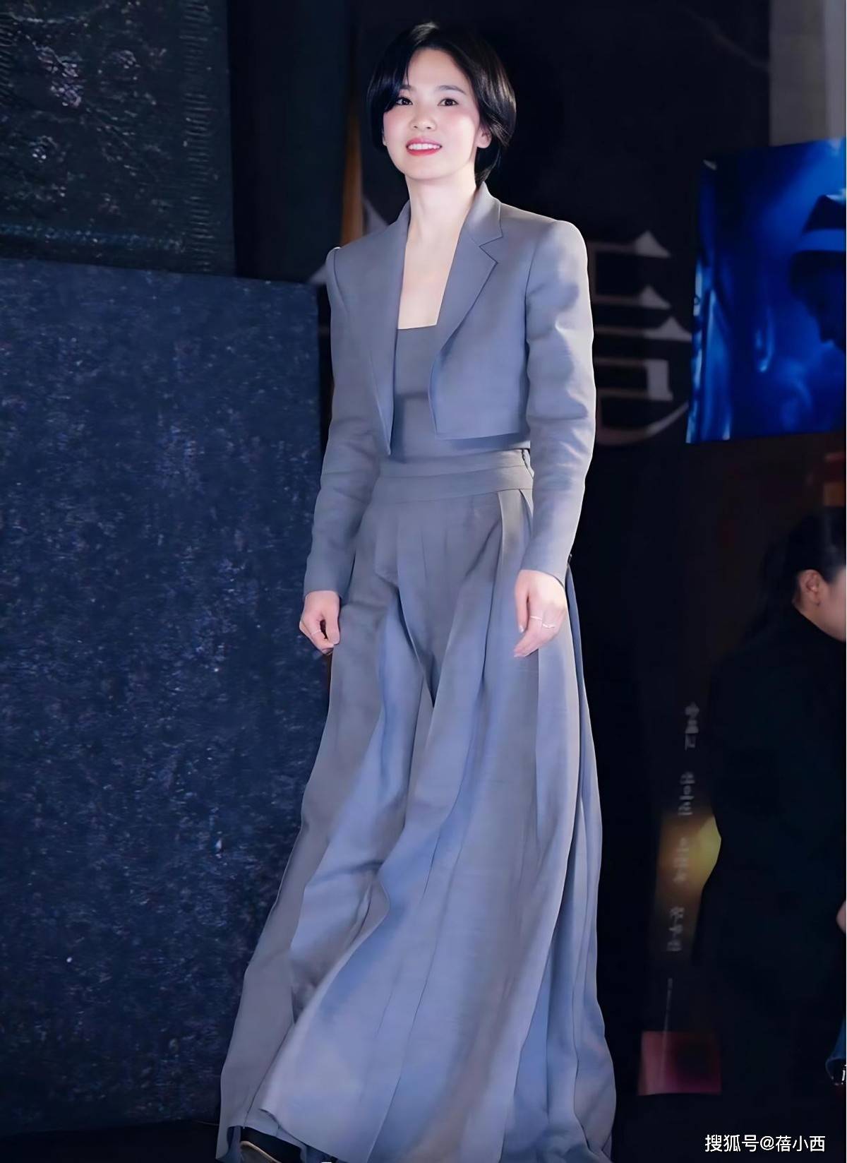 她的短发造型bobo头堪称是典型的韩式代表
