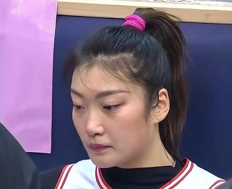 单场27分仍落选！李梦等老将无奈，宫鲁鸣或选新人搭建女篮新框架