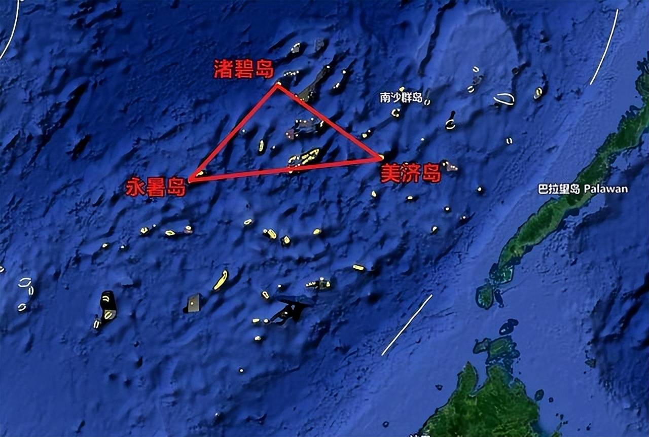 在这片辽阔的海域上,星罗棋布地分布着东沙,西沙,中沙和南沙四大群岛