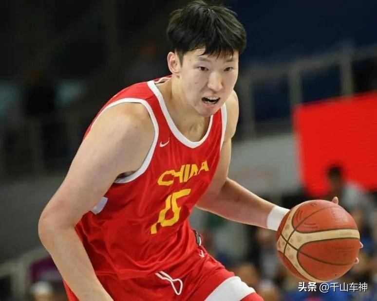 世预赛要来了，中国男篮周琦等三将归队，赵嘉义、李祥波可能离队