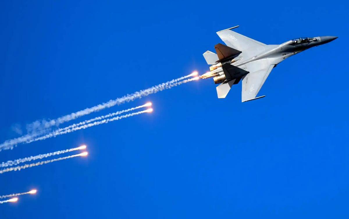 作战任务_轰炸机的_设计