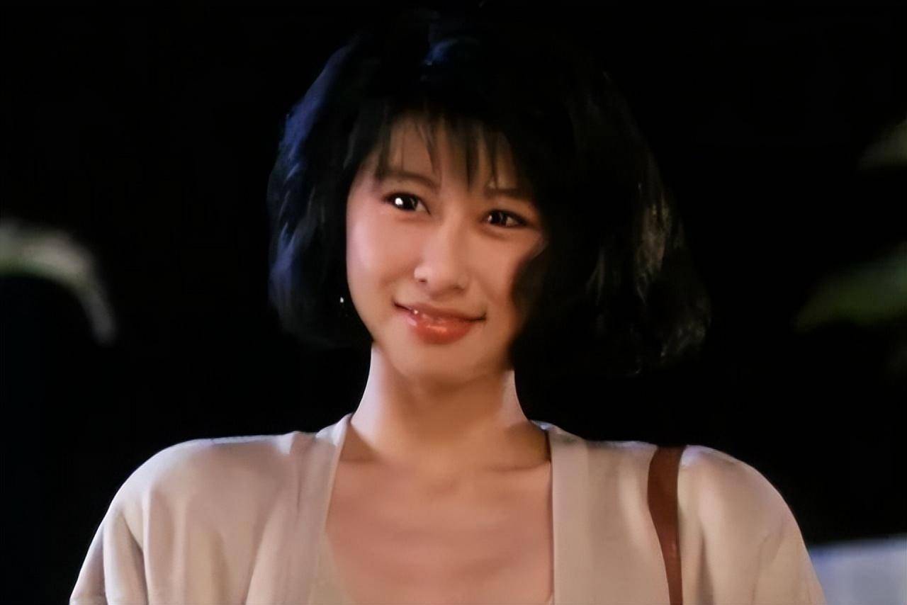 叶倩文:嫁林子祥为妻,婚内顺利上位,婚后分居无子女到底图什么