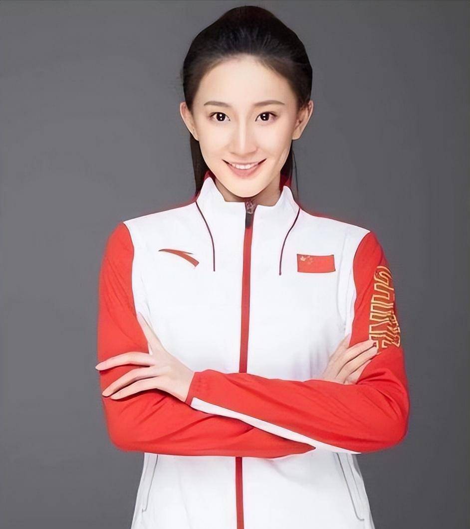 凭挺胸照成名,嫁给孙杨结成夫妻,体操女神张豆豆疑似已生产