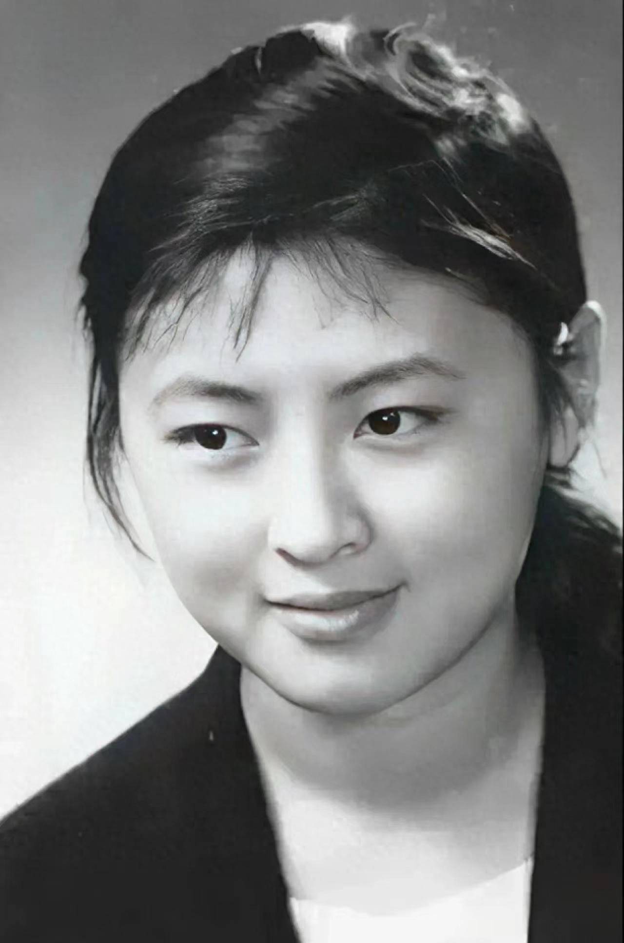 阿诗玛杨丽坤精神失常后生下两个儿子丈夫用一生怀念她
