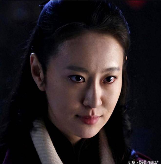 当年被胡歌撞断锁骨的她,现状怎样