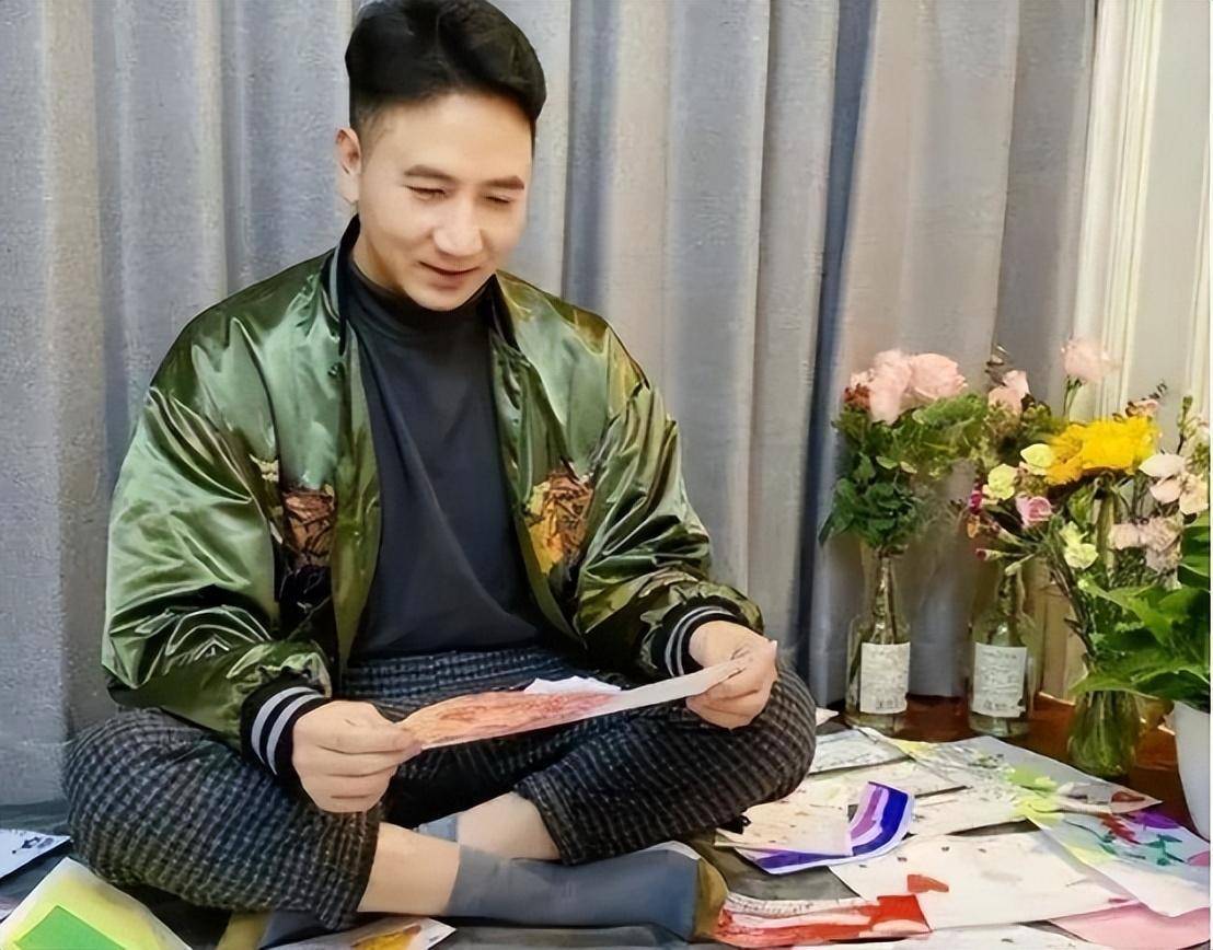 细心的网友发现,早在朱小贞尚未离世之前,林生斌就与