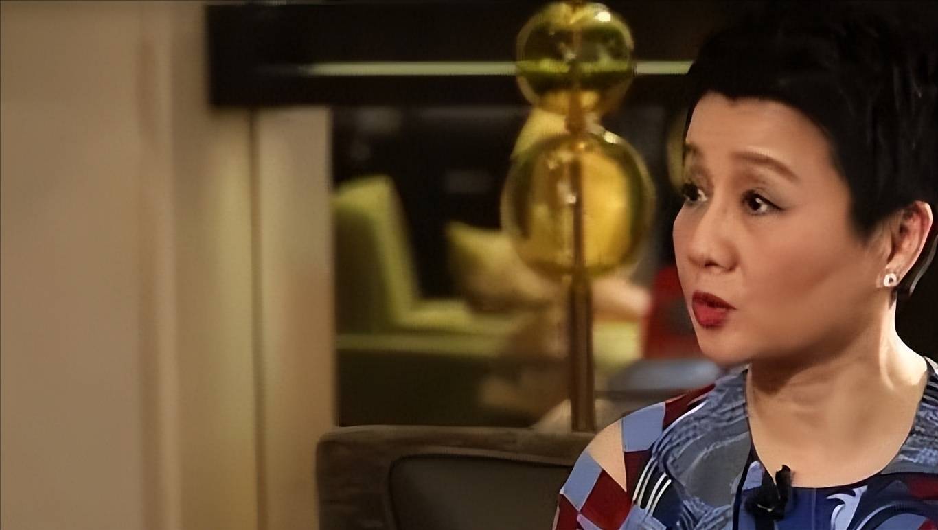 梁安琪29岁嫁68岁老头,连生五胎成人生赢家,今64岁坐拥千亿家产