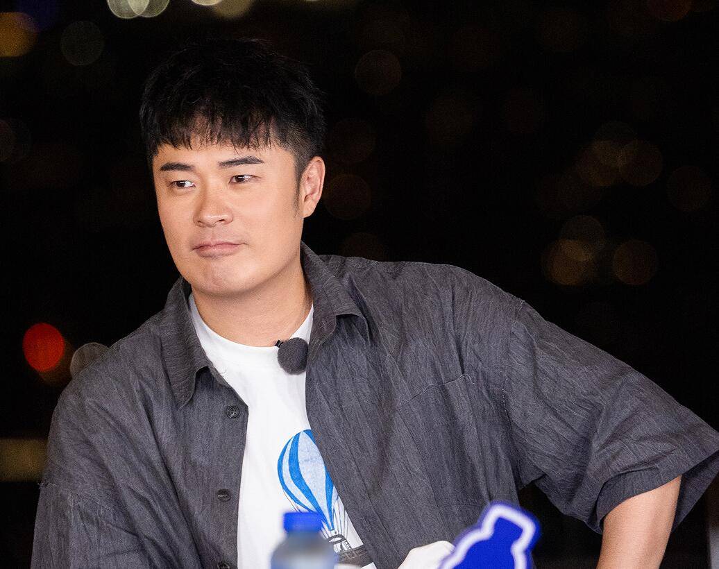 王玉雯凭啥能在《地球超新鲜》出圈？从她对导演的态度一目了然 (图2)