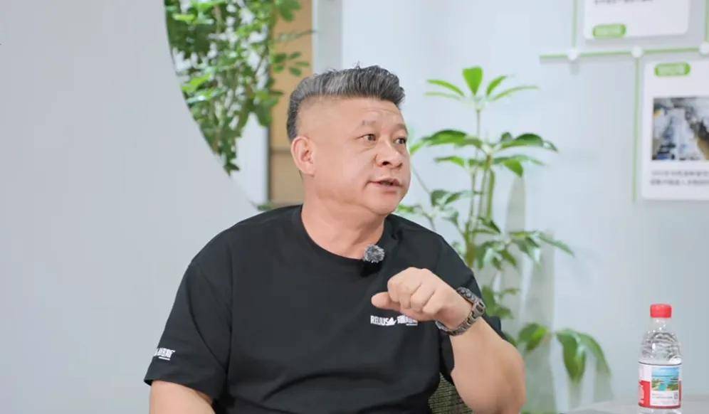 涂人物丨瑞纽斯的中国故事，与丁爽共绘“小而美”的商业样本 