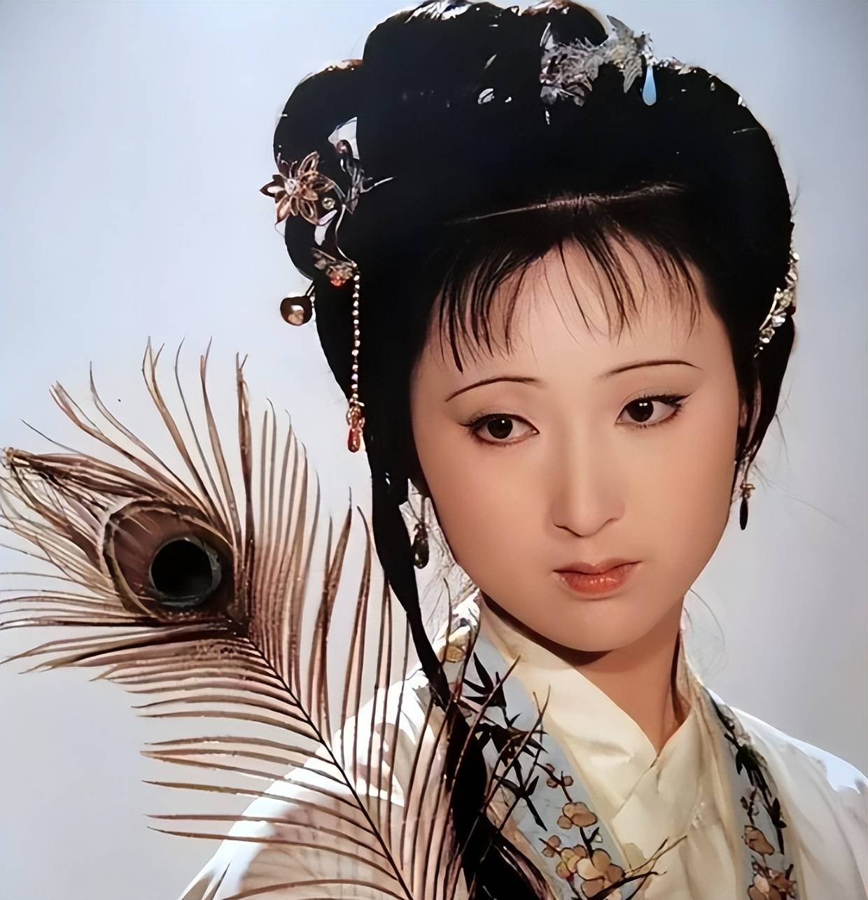 林妹妹陈晓旭:从红楼绝唱到商界传奇,41年人生比戏剧更传奇