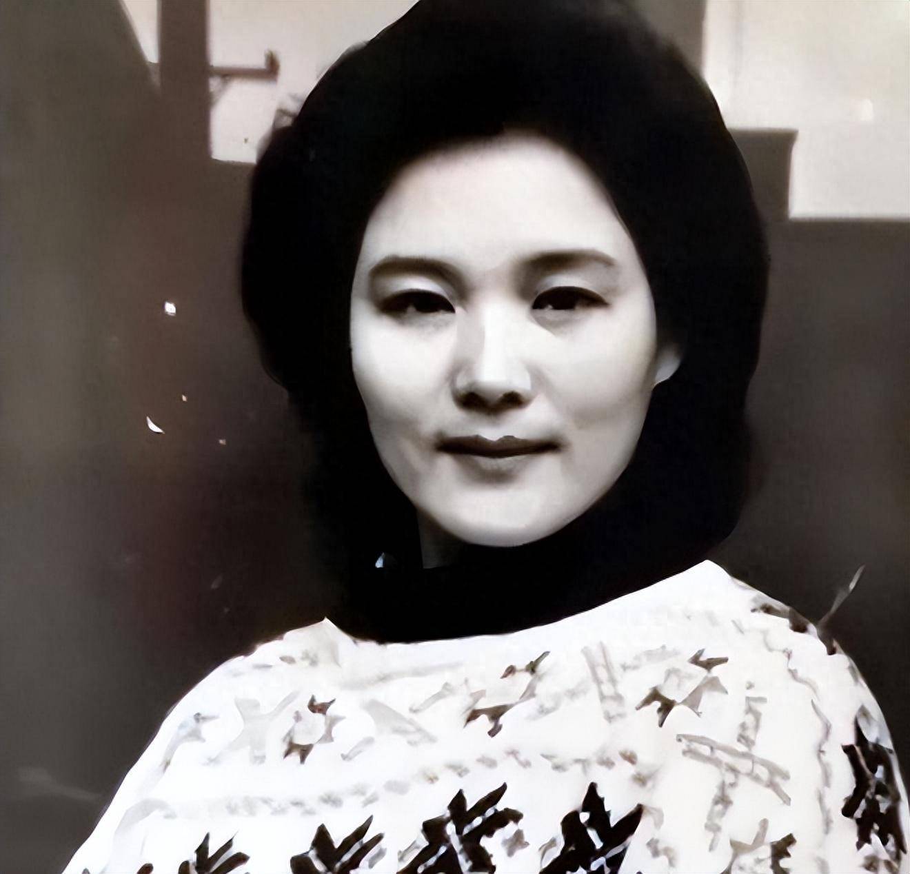 90年代走红的杨青:前夫是军人,女儿现在是知名演员