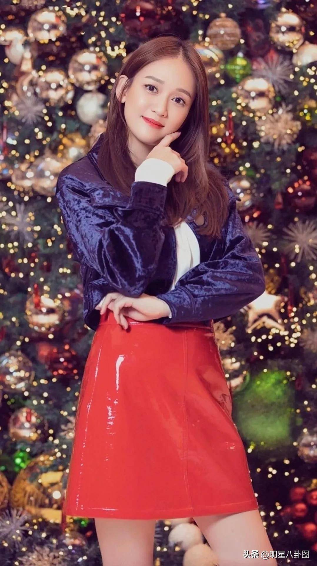 宅男女神陈乔恩,童年竟这般不幸!