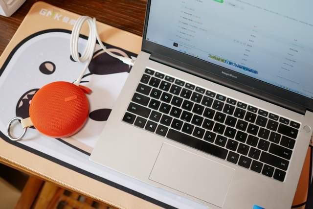 国庆假期,REDMI 户外蓝牙音箱 2 带你嗨翻户外!