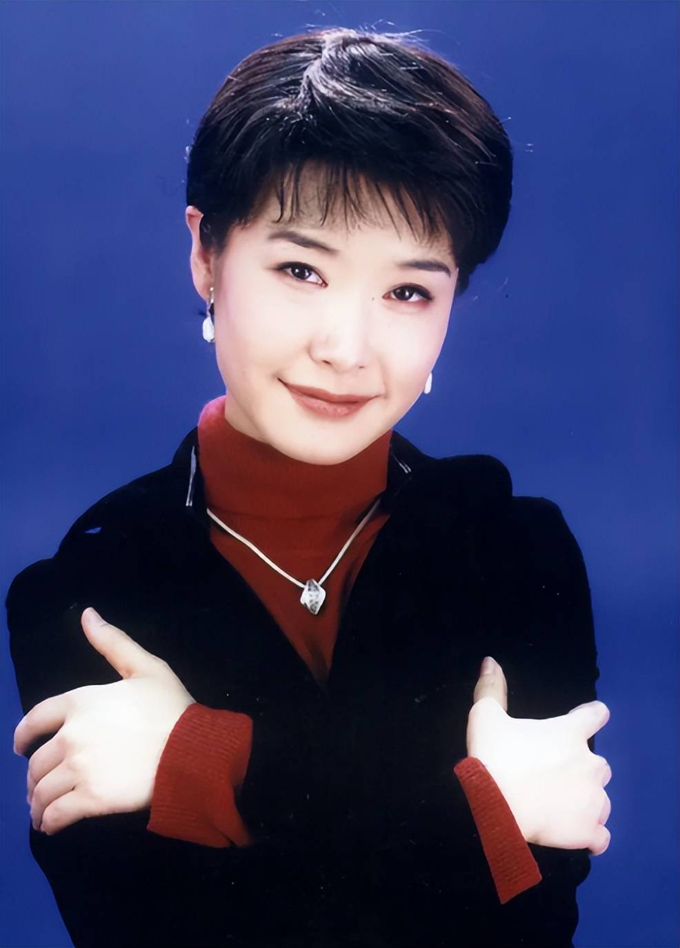恩爱几十年难抵残酷现实,54岁的王雪纯结婚30年没孩子,丁克也遗憾
