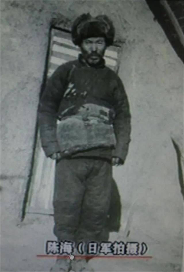 抗联师长之父进山劝子投降,儿子让父亲脱下棉袄,连开三枪