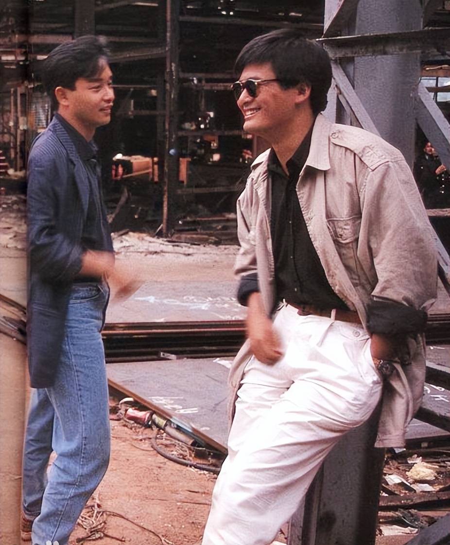 1987年,周润发的一句话,让谭咏麟退出领奖台,谭张争霸时代结束