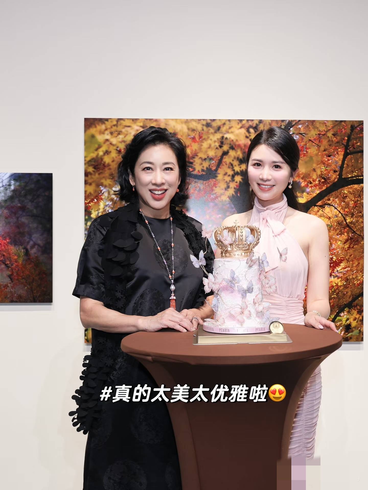 朱玲玲上海办展场地是罗康瑞的项目霍启山助阵可惜三人未同框