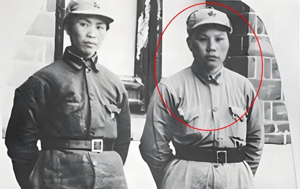 婚后,她改名为康克清,意为清白做人