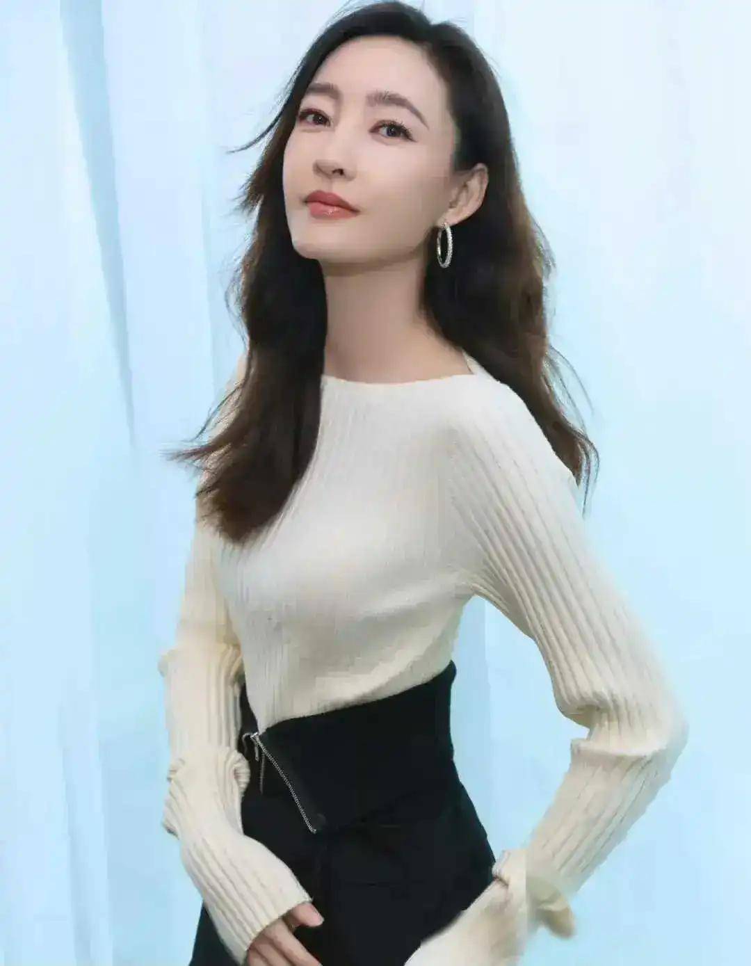 王丽坤与他同居8年,把最好的青春都给了他,他却转身与别人结婚