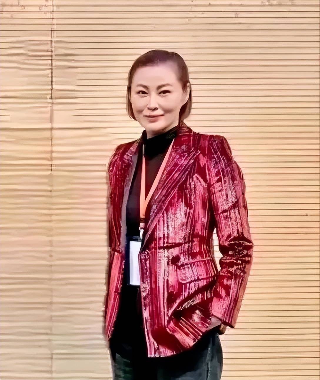 明星医美好可怕彭丹像伏地魔张歆艺像捅马蜂窝王思懿认不出
